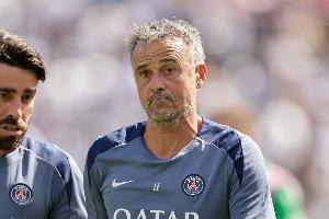 博彩网站-恩里克锁喉佩德罗！裁判专家：FIFA很可能处罚巴黎主教练